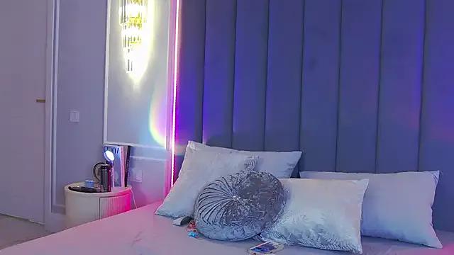 VioletAsh — pole dance +song request