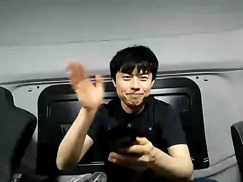 Freechat whitebriefboy on StripChat