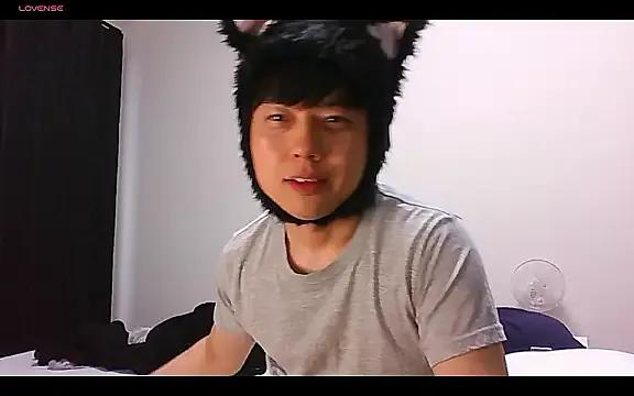 Freechat whitebriefboy on StripChat