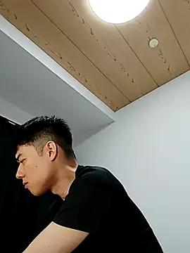 Freechat whitebriefboy on StripChat