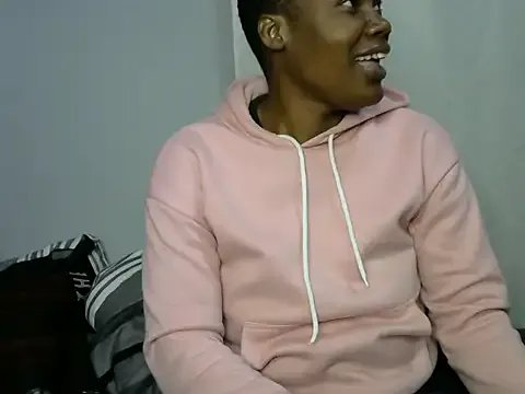 Freechat WildnWetMilfX36 on StripChat