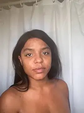 Freechat xoeewinters on StripChat