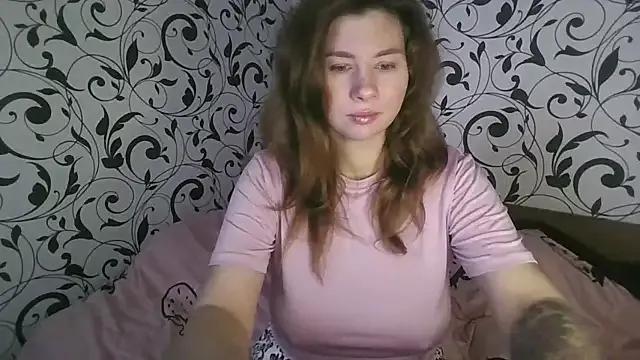 Freechat YourEmilie on StripChat