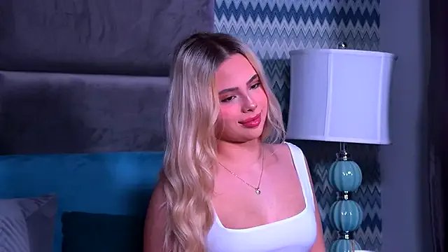 Freechat YssabelFox on StripChat